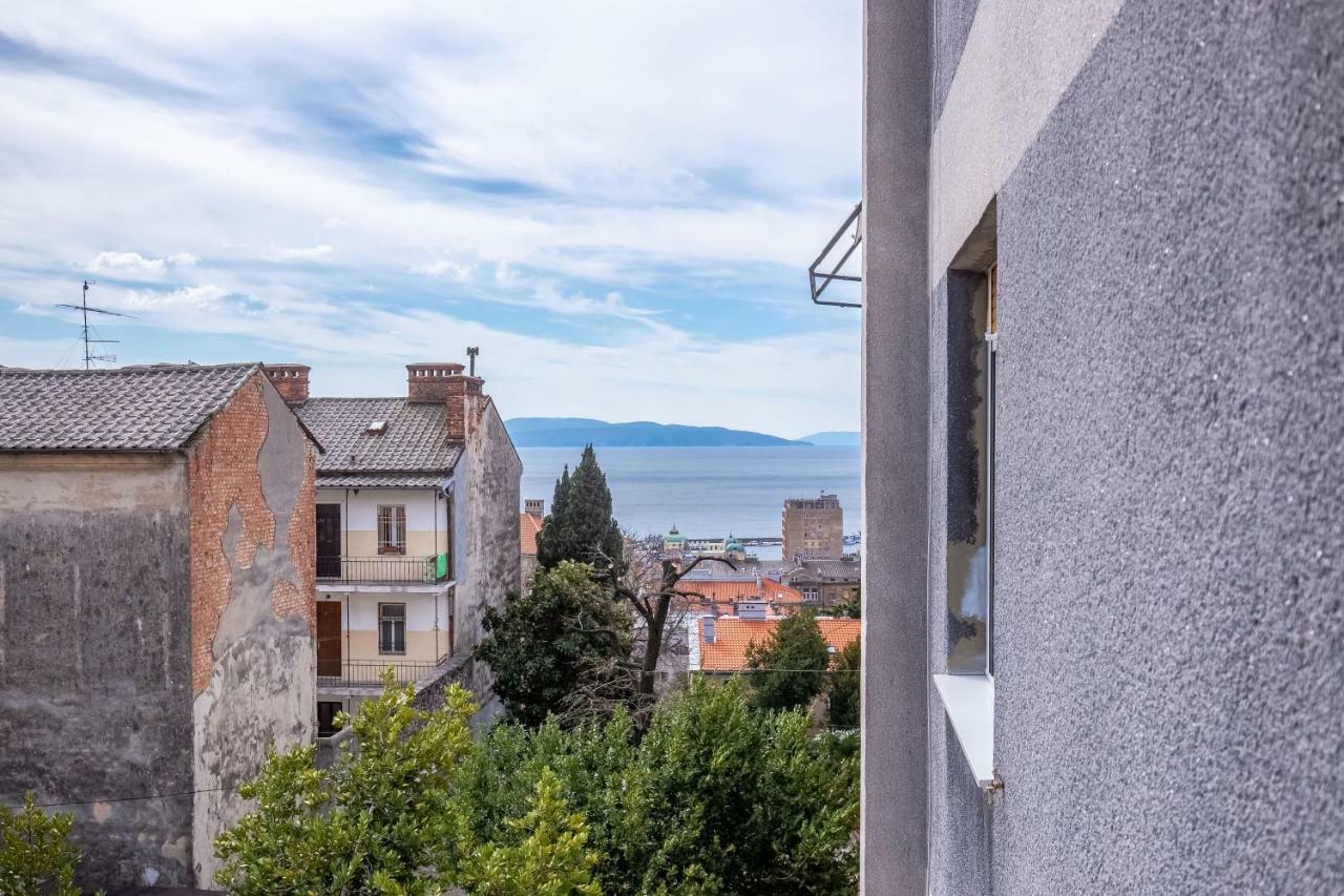 Apartment Nino Rijeka Exterior photo
